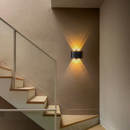 Arandela LED Meia Lua para Parede branco quente bivolt com Proteção IP65 para uso interno e externo